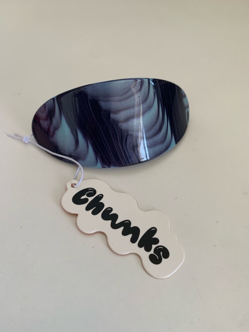 Chunks large oval barrette in ripple